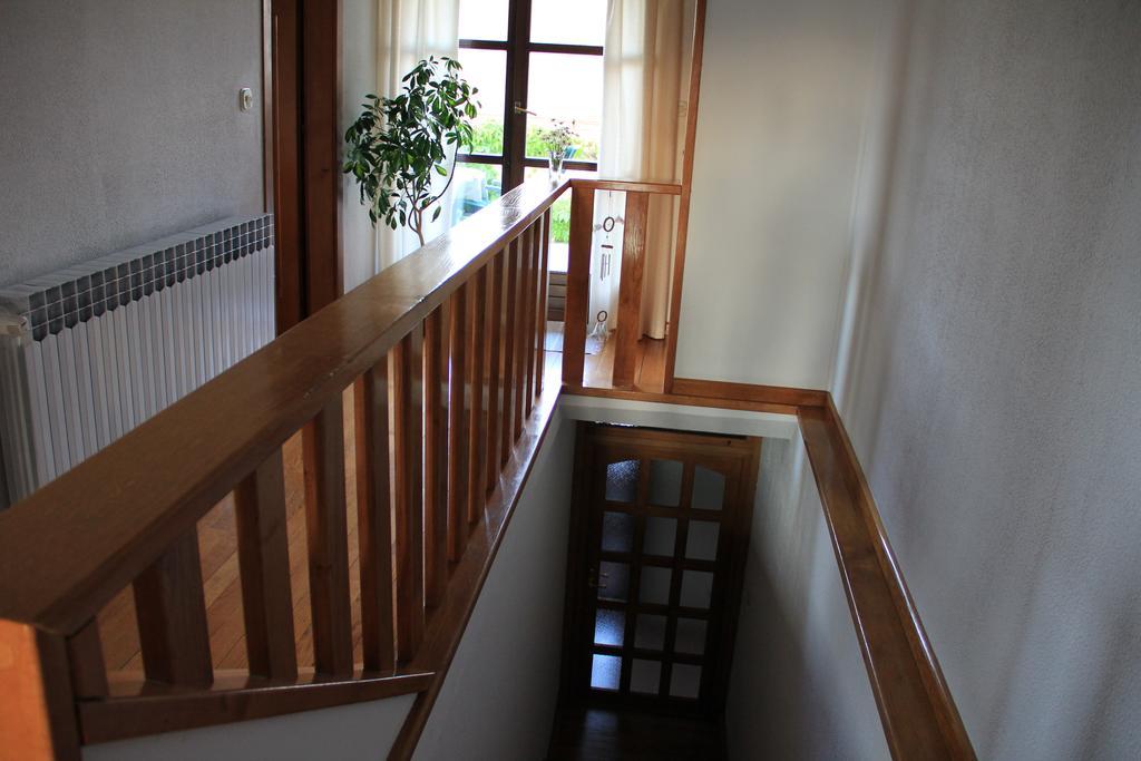 Apartment Apolon Planinski Delnice Oda fotoğraf